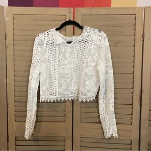 Brand-less Lace Blouse w/ Longsleeve and Floral Print
